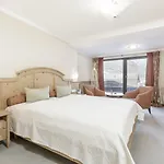 Hotel Das Central - Alpine . Luxury . Life Solden