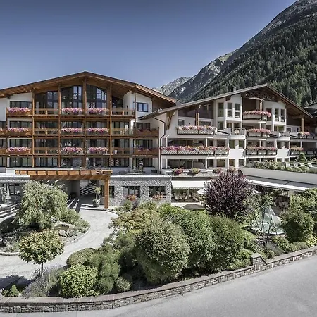 - Alpine . Luxury . Life Hotell Sölden