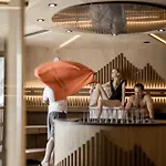 - Alpine . Luxury . Life