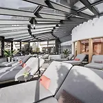 – Alpine . Luxury . Life Hotel 5*