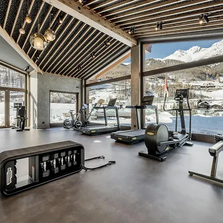 - Alpine . Luxury . Life Отель