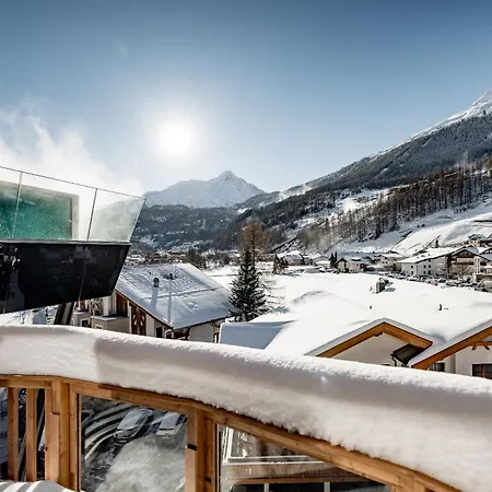 - Alpine . Luxury . Life 솔덴