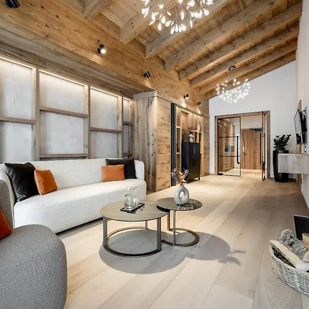 - Alpine . Luxury . Life