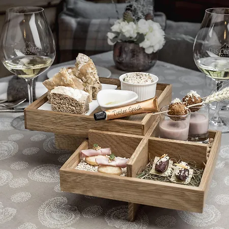 - Alpine . Luxury . Life Ξενοδοχείο Ζόλντεν