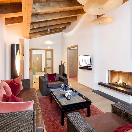 – Alpine . Luxury . Life Hotel