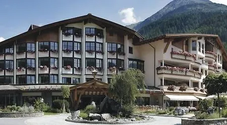 - Alpine . Luxury . Life 5* 솔덴