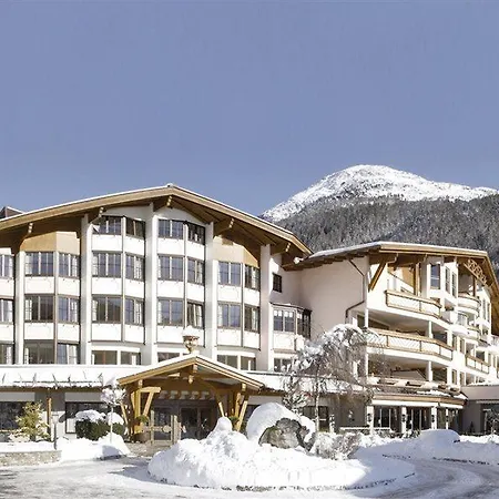 호텔 - Alpine . Luxury . Life