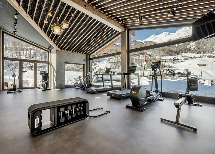 – Alpine . Luxury . Life Hotel