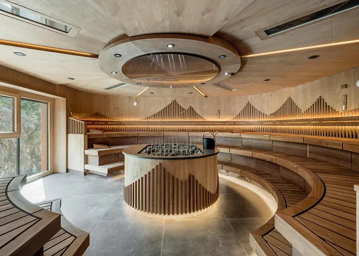 – Alpine . Luxury . Life