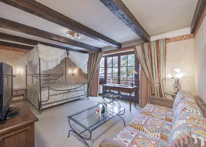 Hotel Das Central - Alpine . Luxury . Life