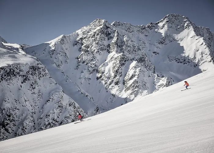 Hotel – Alpine . Luxury . Life Sölden