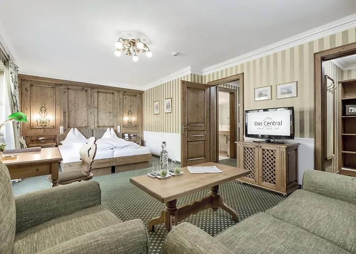 – Alpine . Luxury . Life 5* Sölden