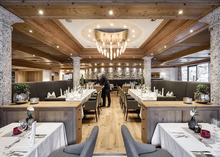 – Alpine . Luxury . Life 5* Sölden