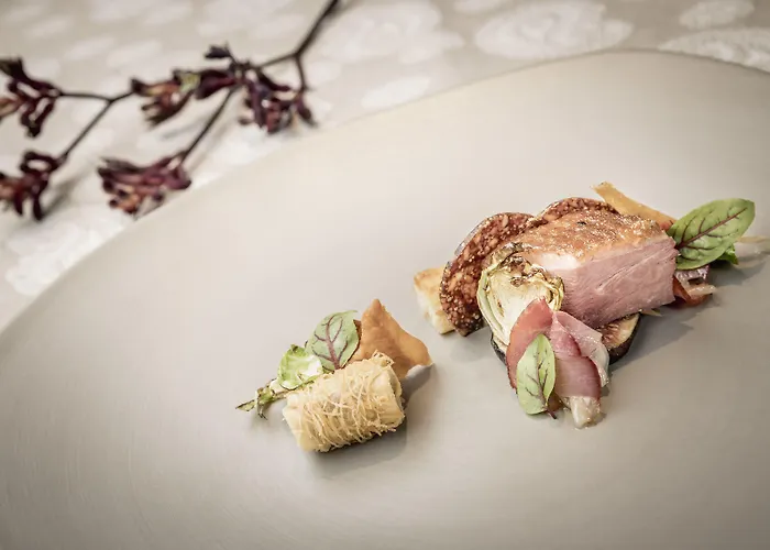 מלון - Alpine . Luxury . Life