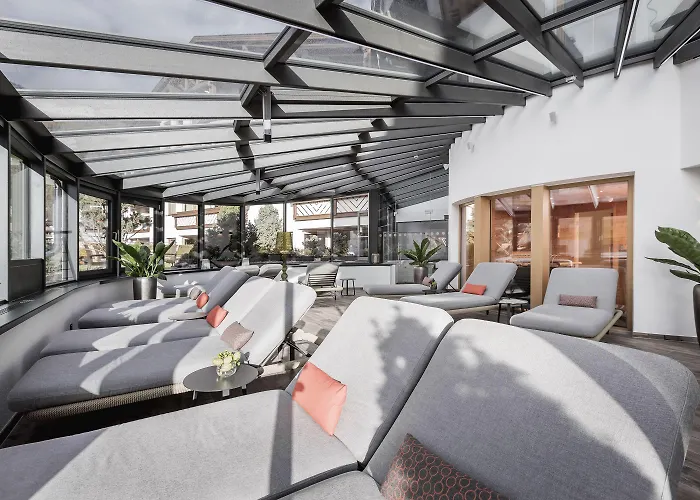 - Alpine . Luxury . Life Hotel 5*