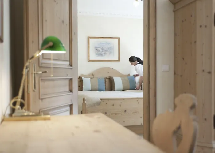 - Alpine . Luxury . Life Hotel