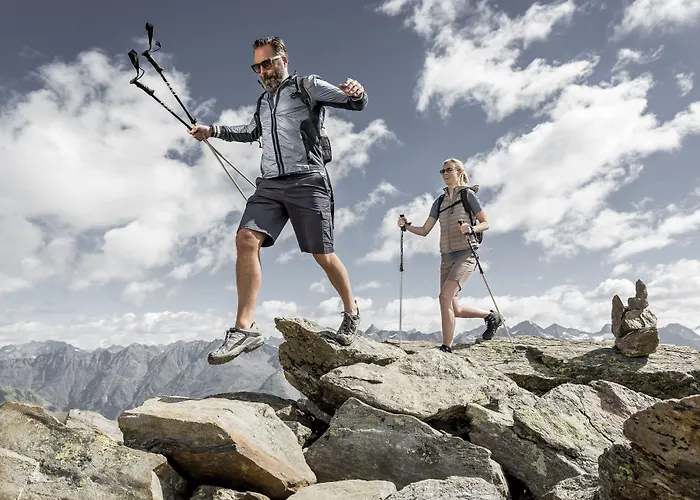 - Alpine . Luxury . Life Hotel