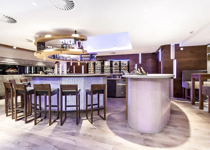 Hotel - Alpine . Luxury . Life